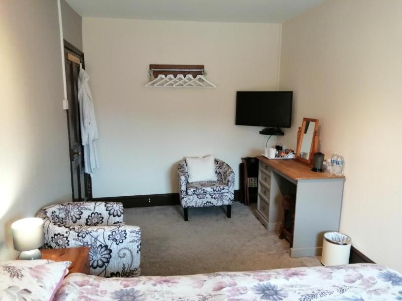 Lion Hotel Llanbister Chambre photo